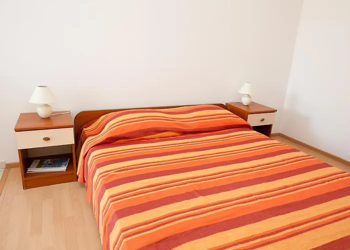 11074b Apartamento Bibinje